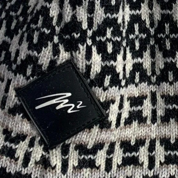 Merkley Headgear 💯 Warm Virgin Wool Patterned Beanie - Picture 2 of 5